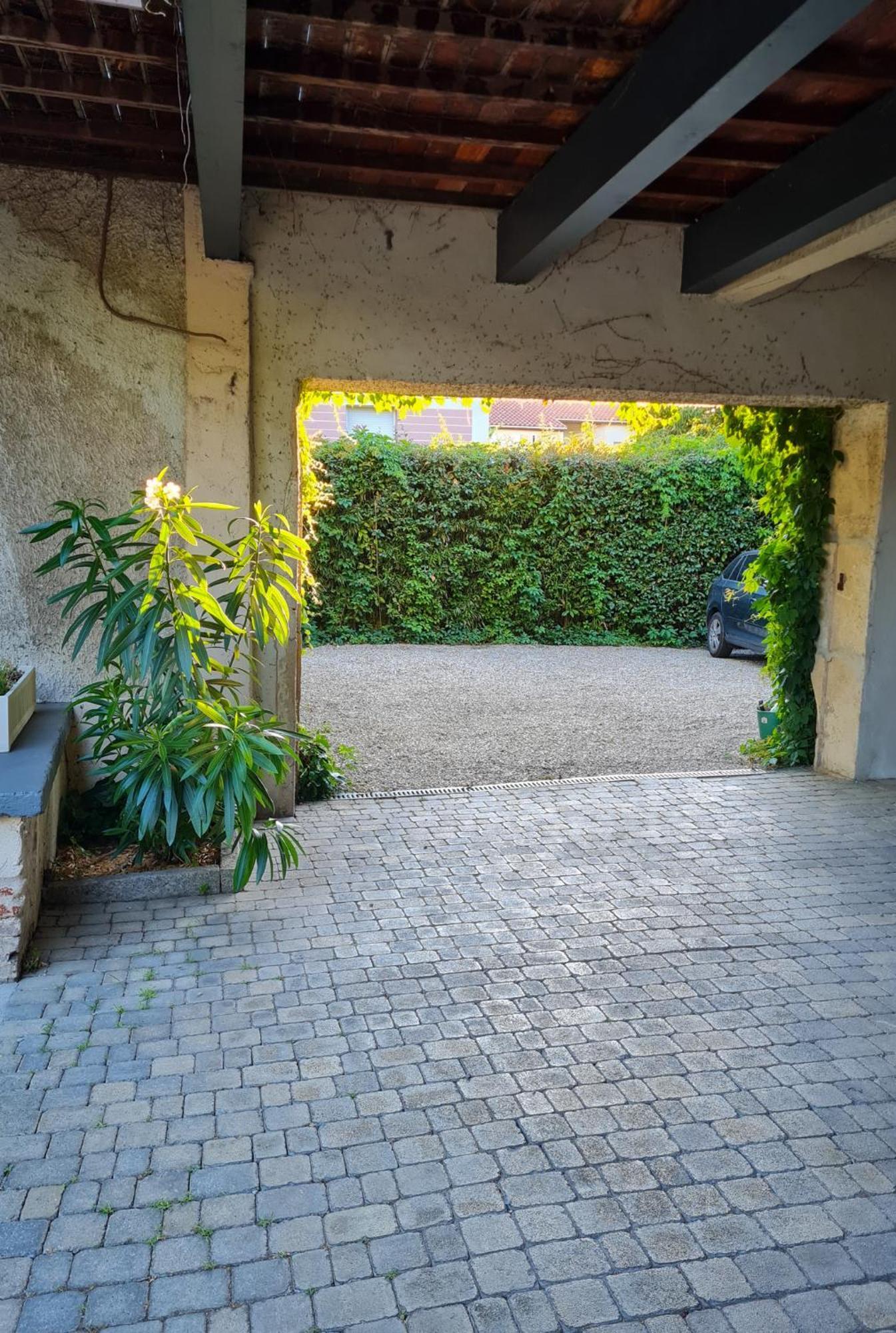 Lyon Faubourg - Saint Priest Bed & Breakfast Exterior photo
